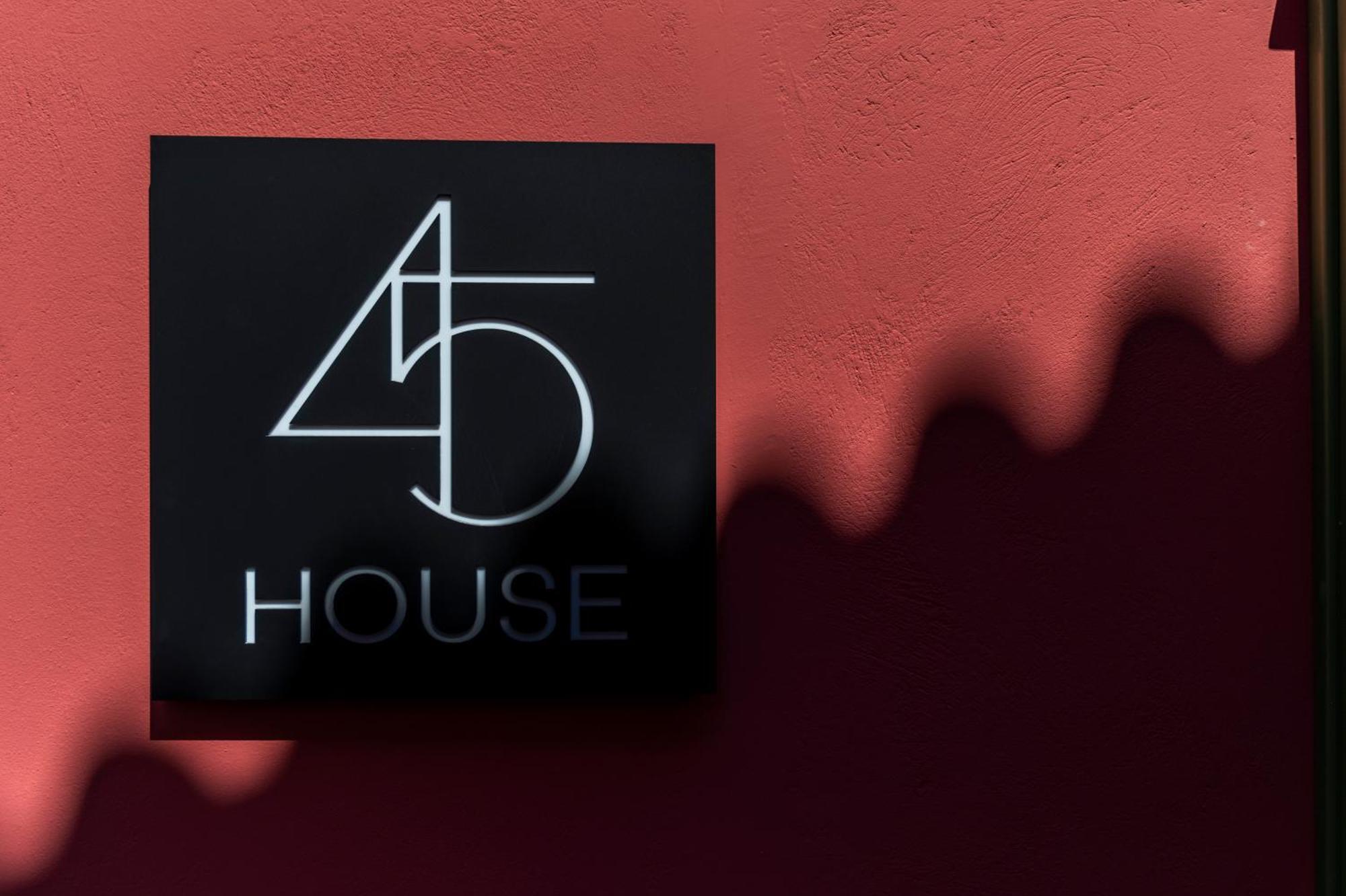מלון נאפפליו 45House מראה חיצוני תמונה